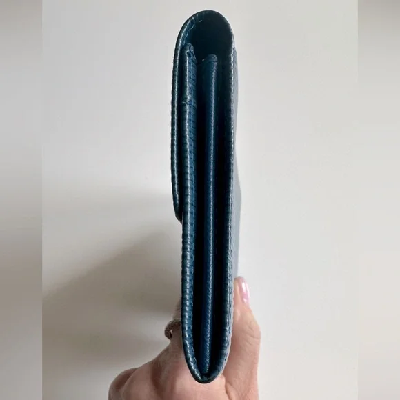 Louis Vuitton French Purse Wallet in Rare Toledo Blue Epi Leather – Vintage 1996